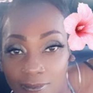 Meet your Posher, Latosha